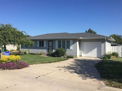 This home was built in 2019 and last sold on 2023-07-07 for $315,000. . Zillow aurora ne